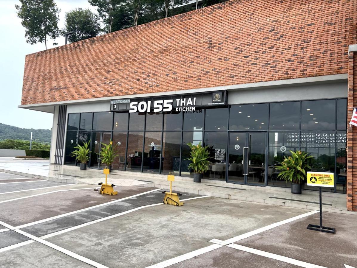 Apartment Circuit # Bell Twin King Kota Warisan Klia - Near Klia *